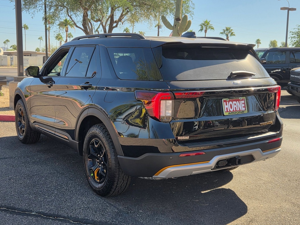 2026 Ford Explorer photo 3