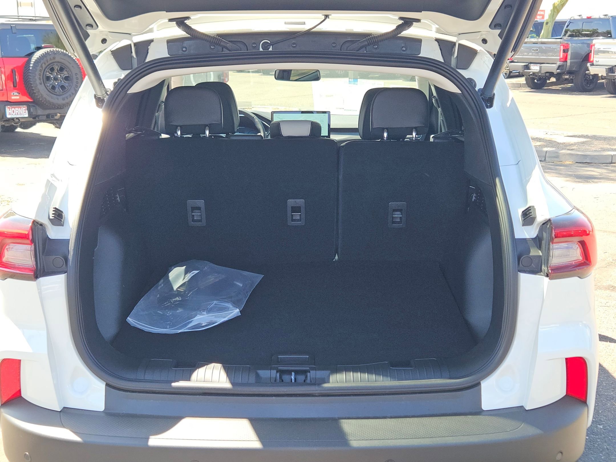 2025 Ford Escape Base photo 4
