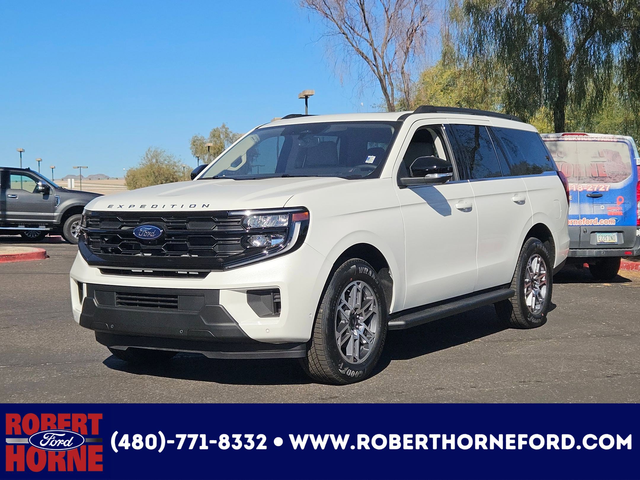 2025 Ford Expedition Active's photo