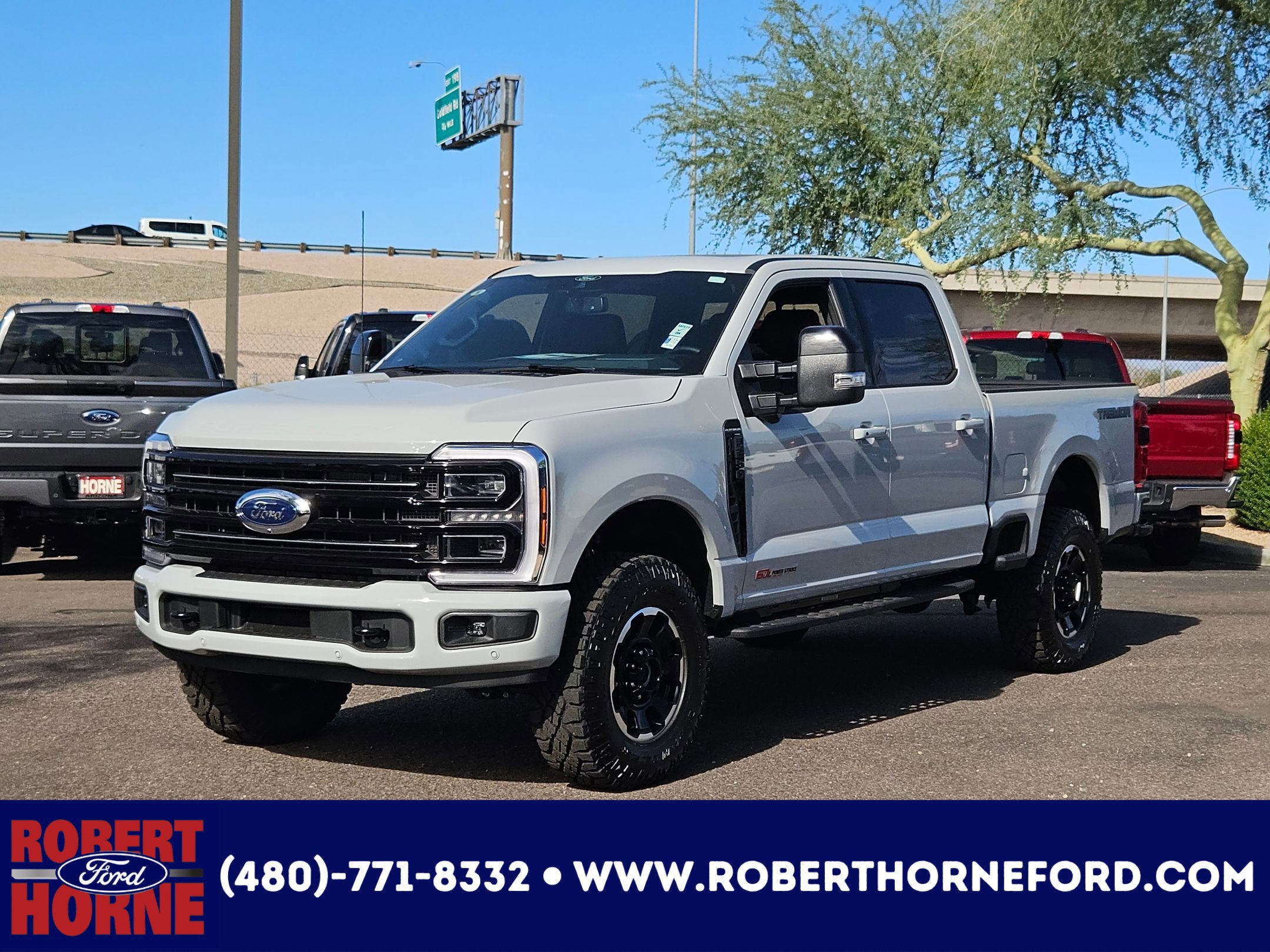 2026 Ford F-250 Super Duty Platinum's photo