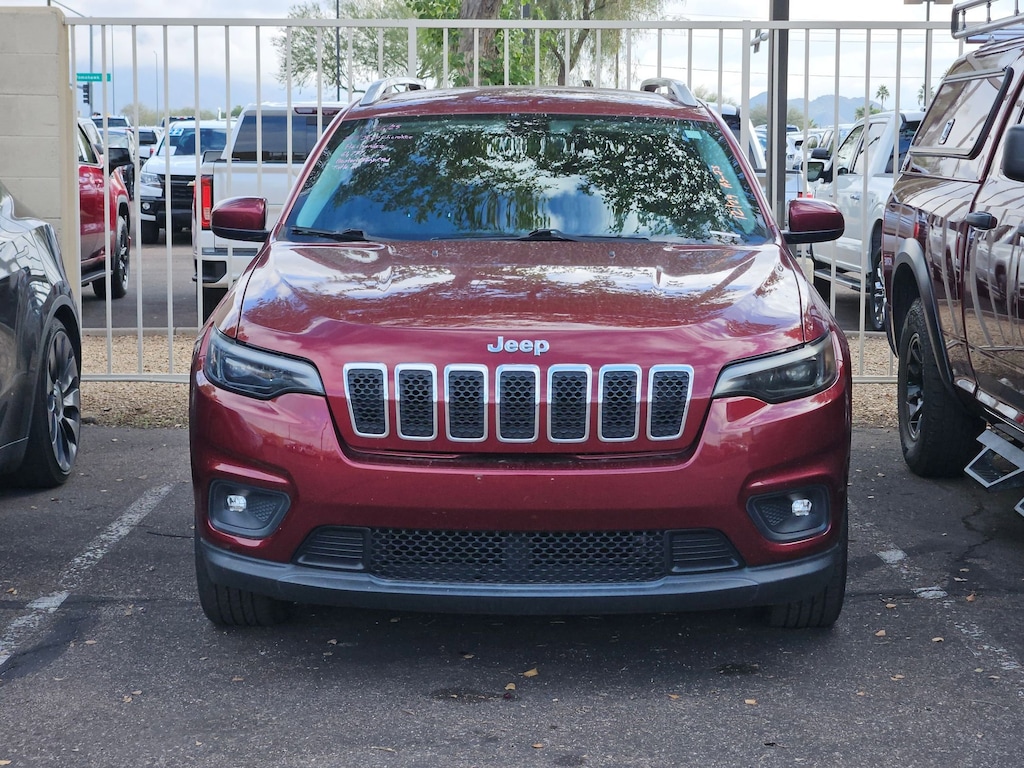 2019 Jeep Cherokee Latitude photo 2