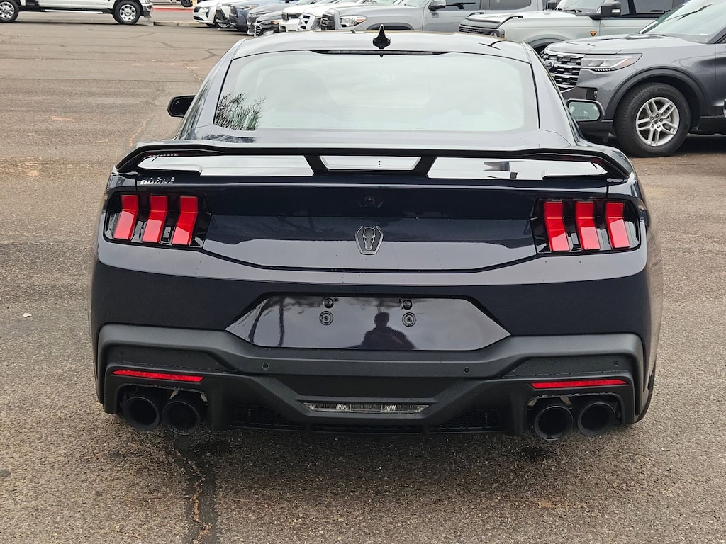 2026 Ford Mustang Dark Horse Premium photo 3