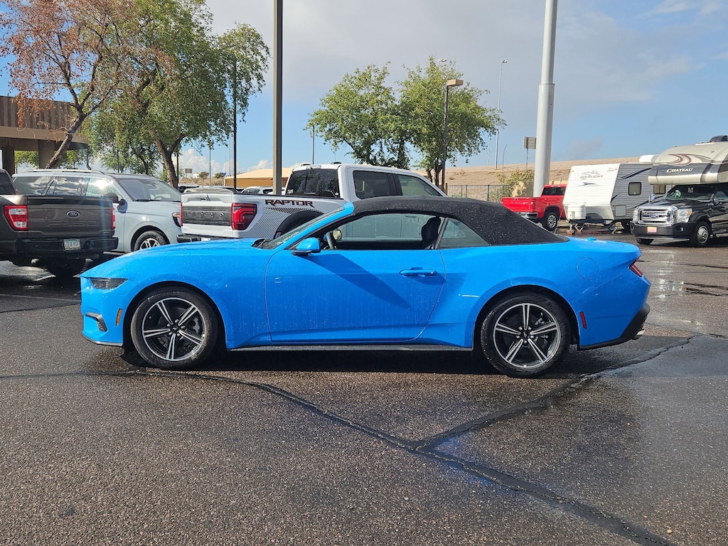 2025 Ford Mustang EcoBoost Convertible photo 4