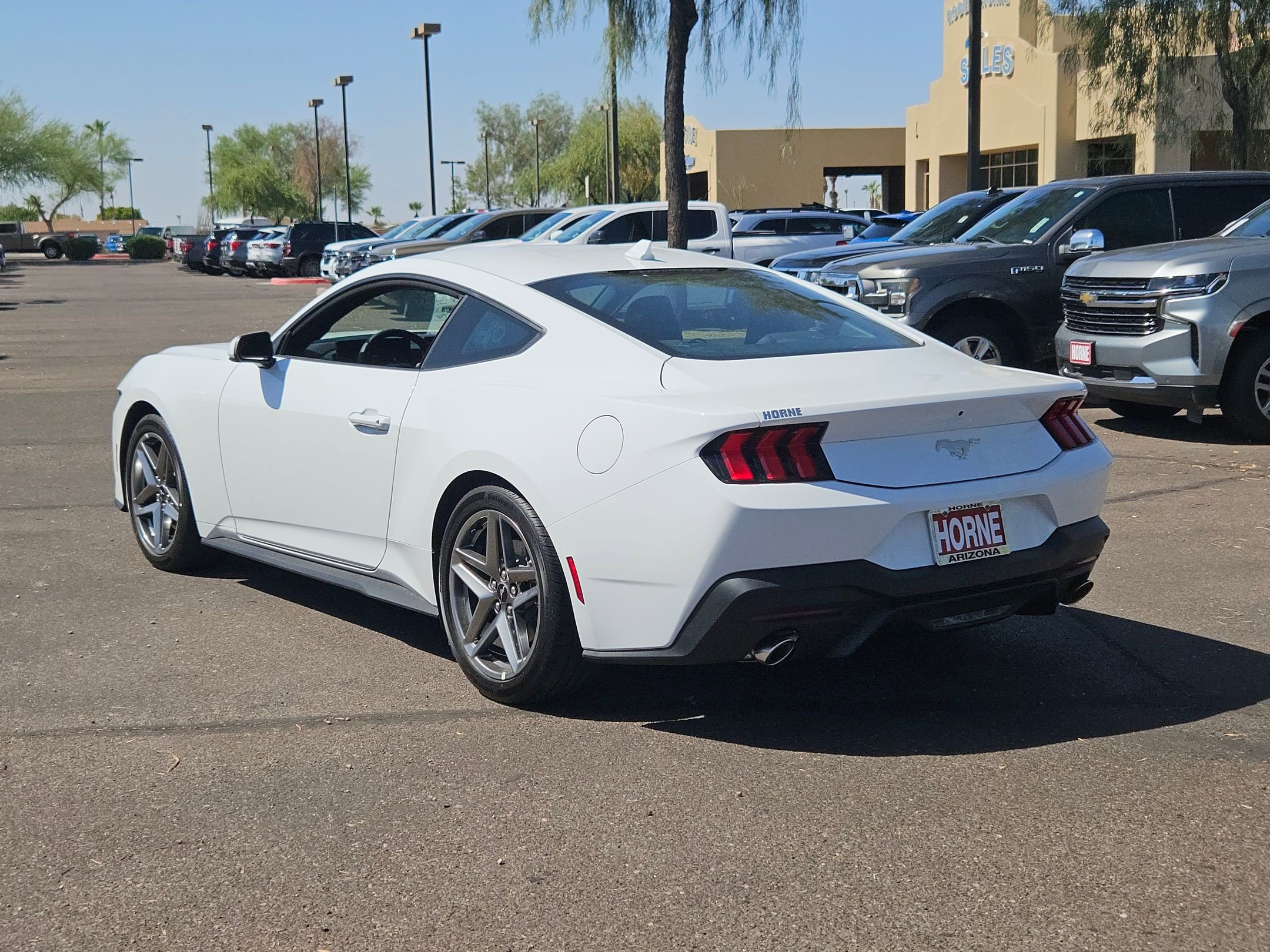 2025 Ford Mustang EcoBoost photo 4