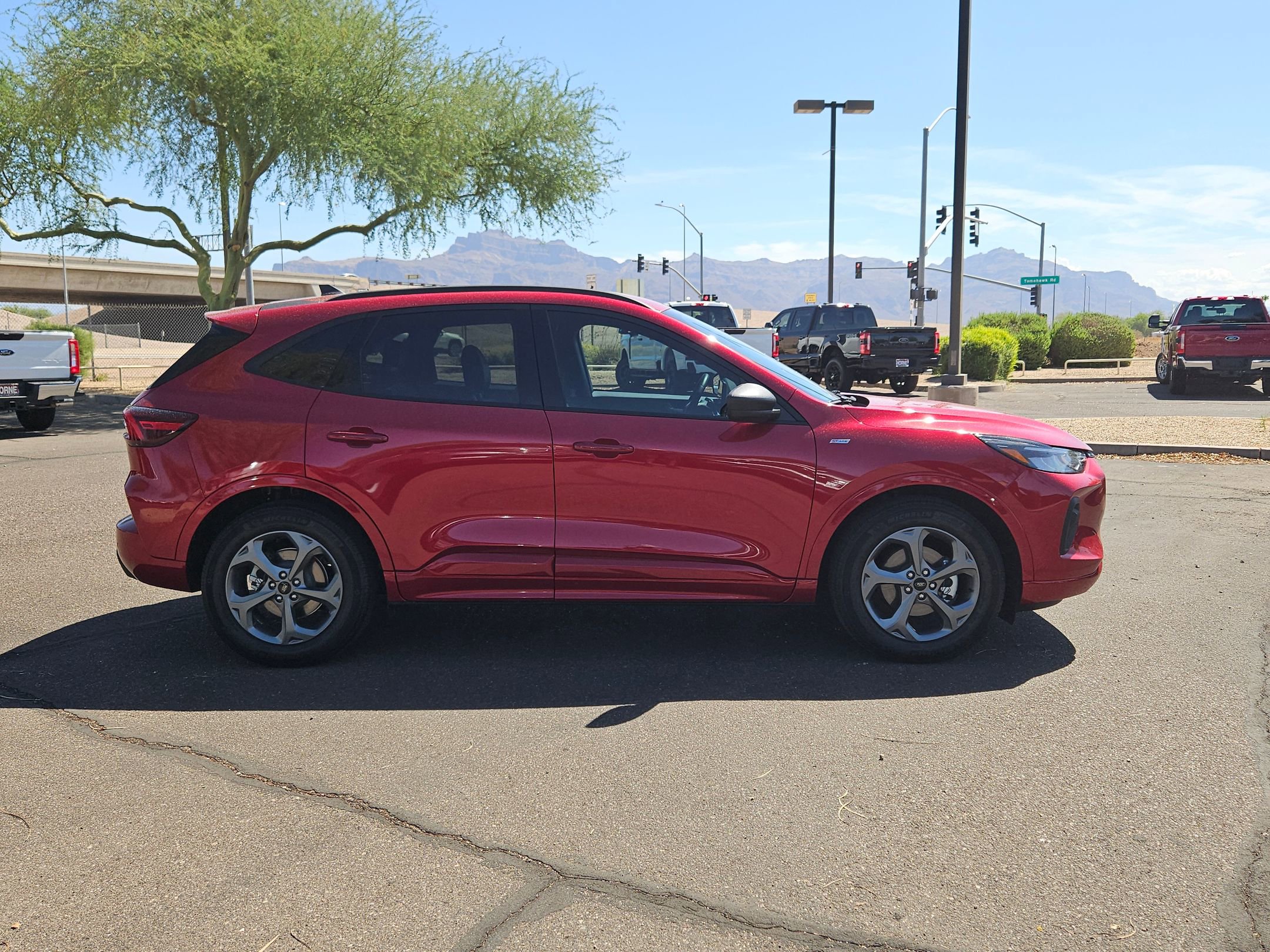 2024 Ford Escape ST-Line photo 3