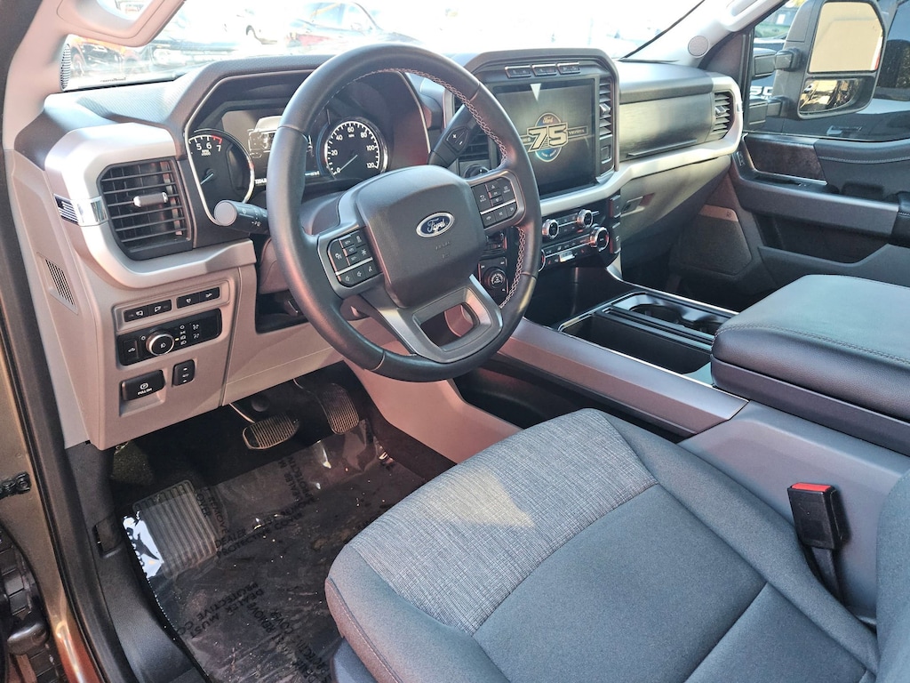 2023 Ford F-150 XLT photo 3