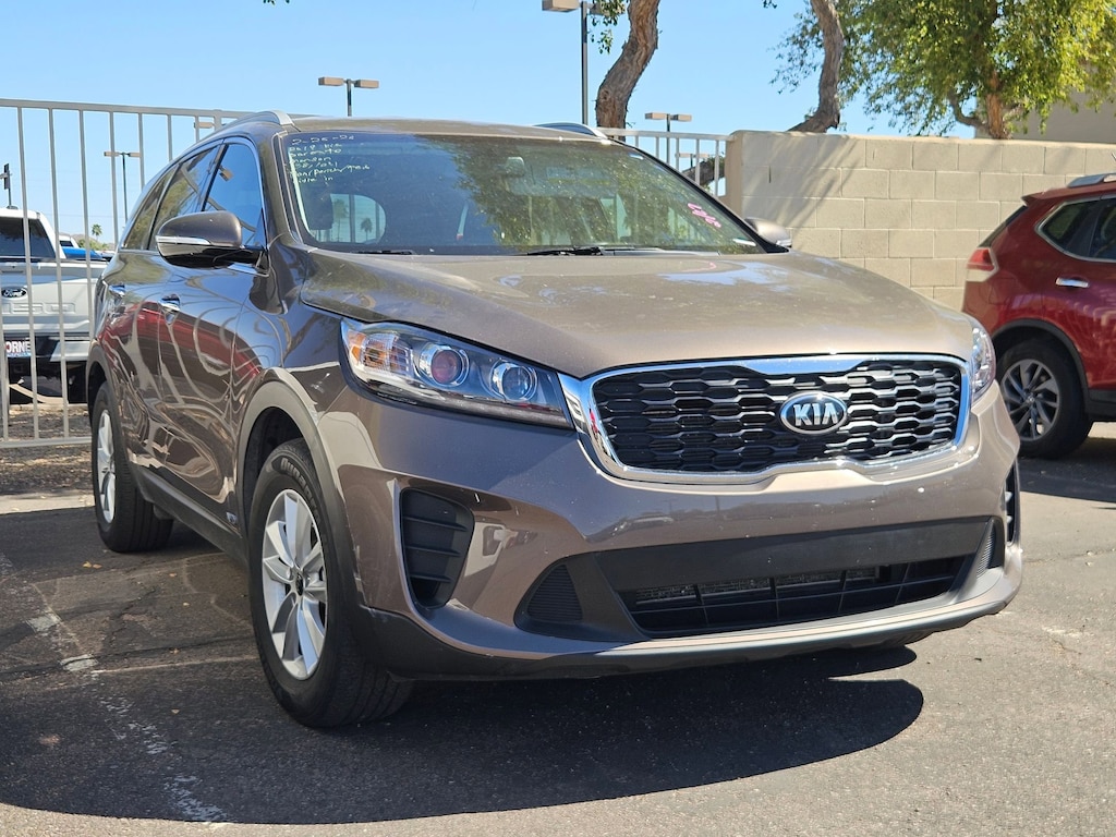 2019 Kia Sorento LX S photo 3