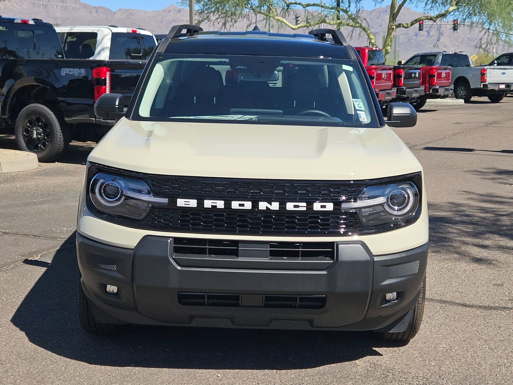 2025 Ford Bronco Sport Outer Banks photo 2