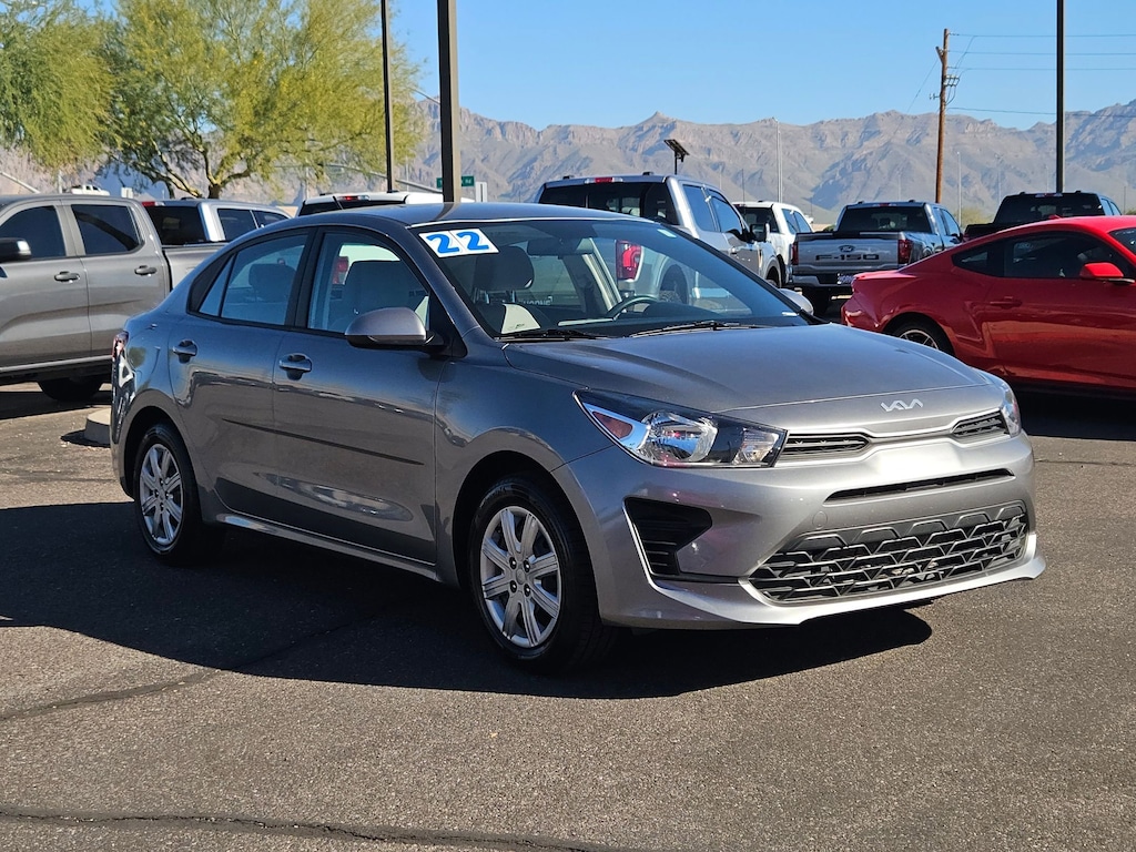 2022 Kia Rio LX S photo 3