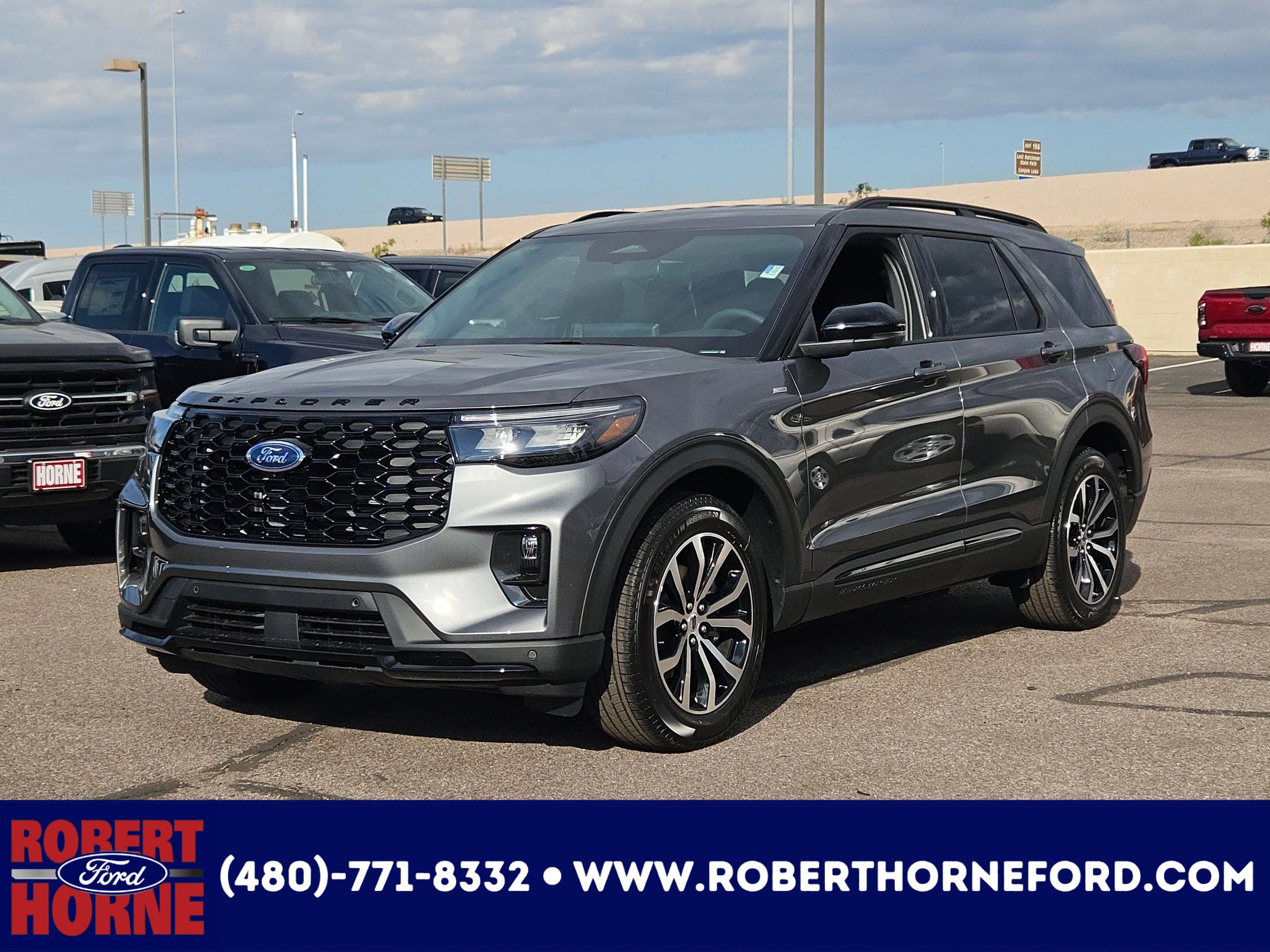 2026 Ford Explorer ST-LINE's photo