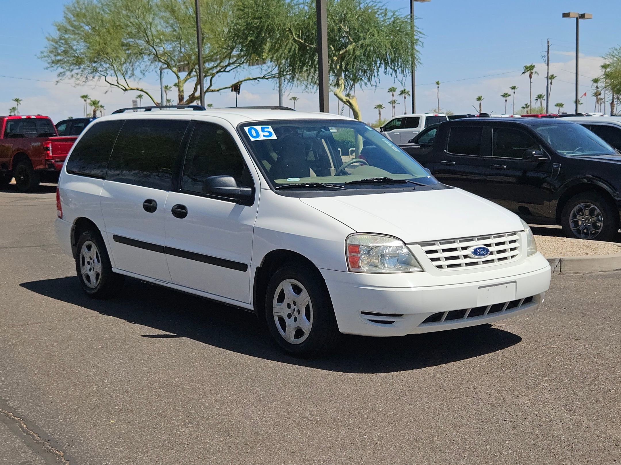 2005 Ford Freestar SE photo 3