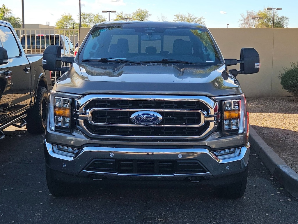 2023 Ford F-150 XLT photo 2