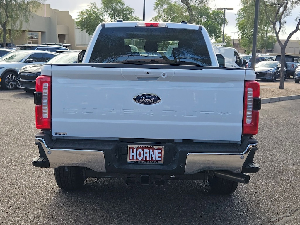 New 2026 Ford F-350 LARIAT Truck Crew Cab