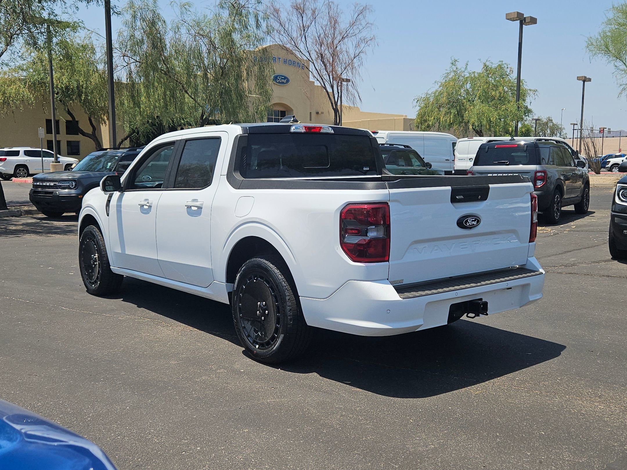 2025 Ford Maverick photo 4