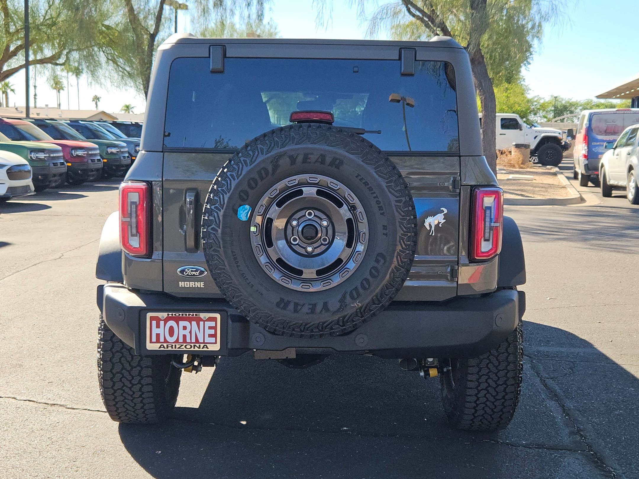 2025 Ford Bronco Outer Banks photo 2