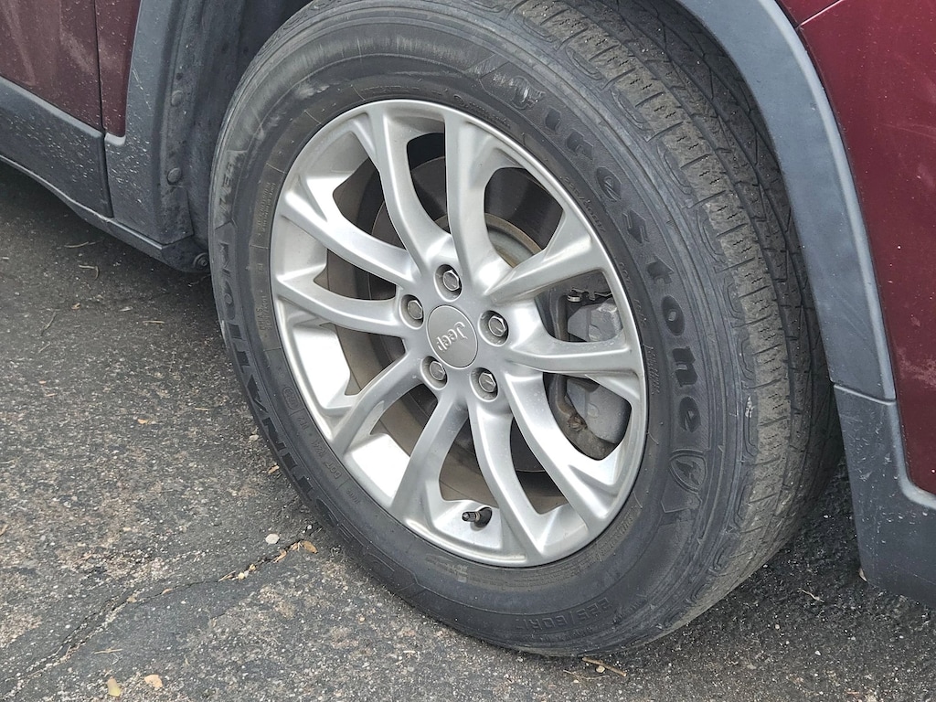 2019 Jeep Cherokee Latitude photo 4