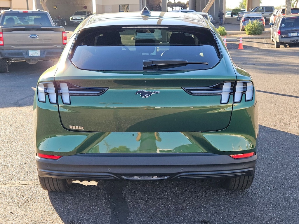 2025 Ford Mustang Mach-E Premium photo 3