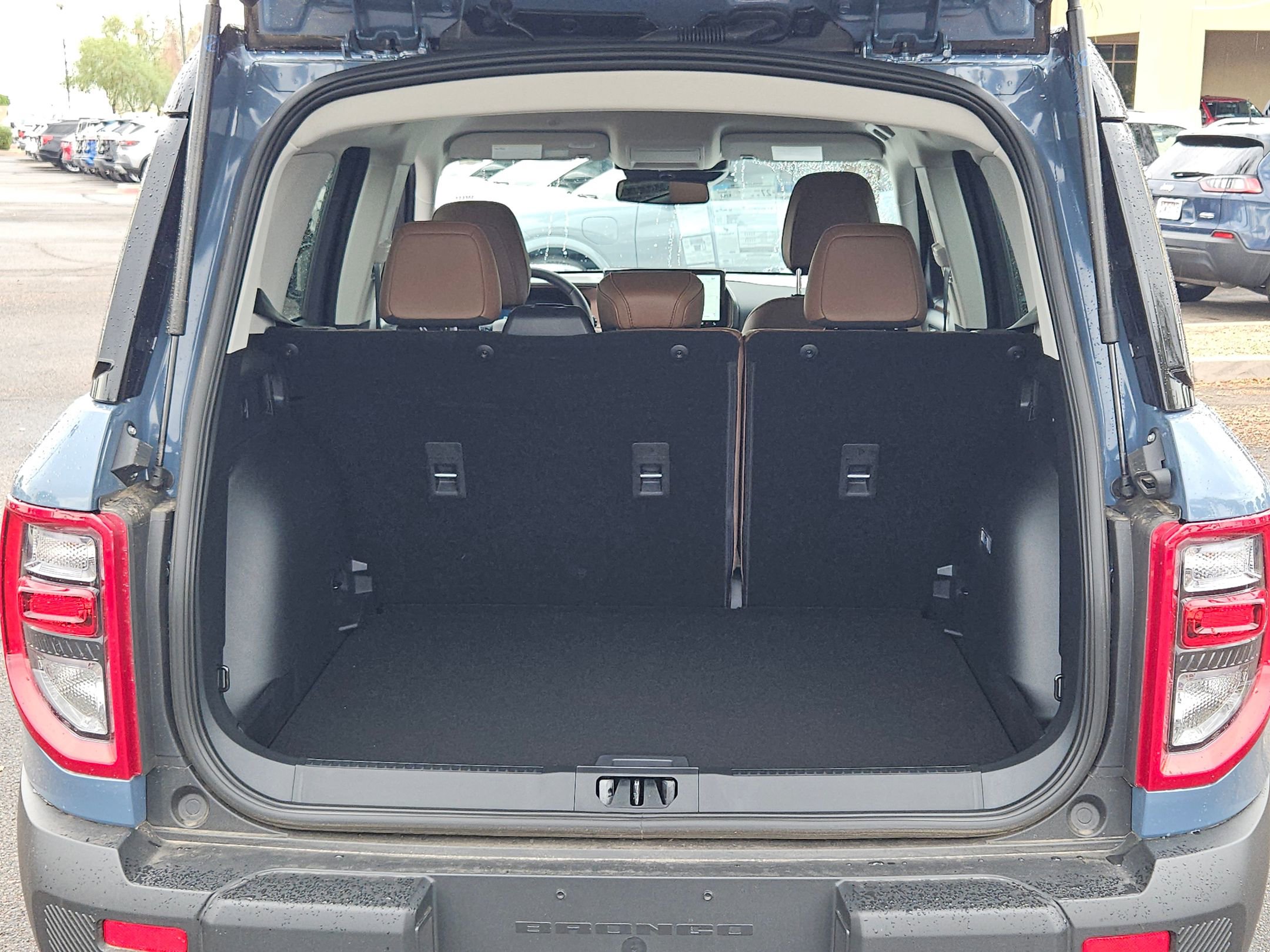 2025 Ford Bronco Sport Outer Banks photo 2