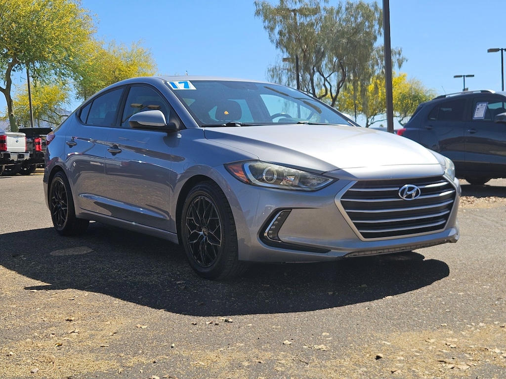 2017 Hyundai Elantra Value Edition photo 3