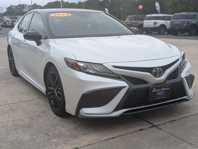 2022 Toyota Camry XSE photo 3