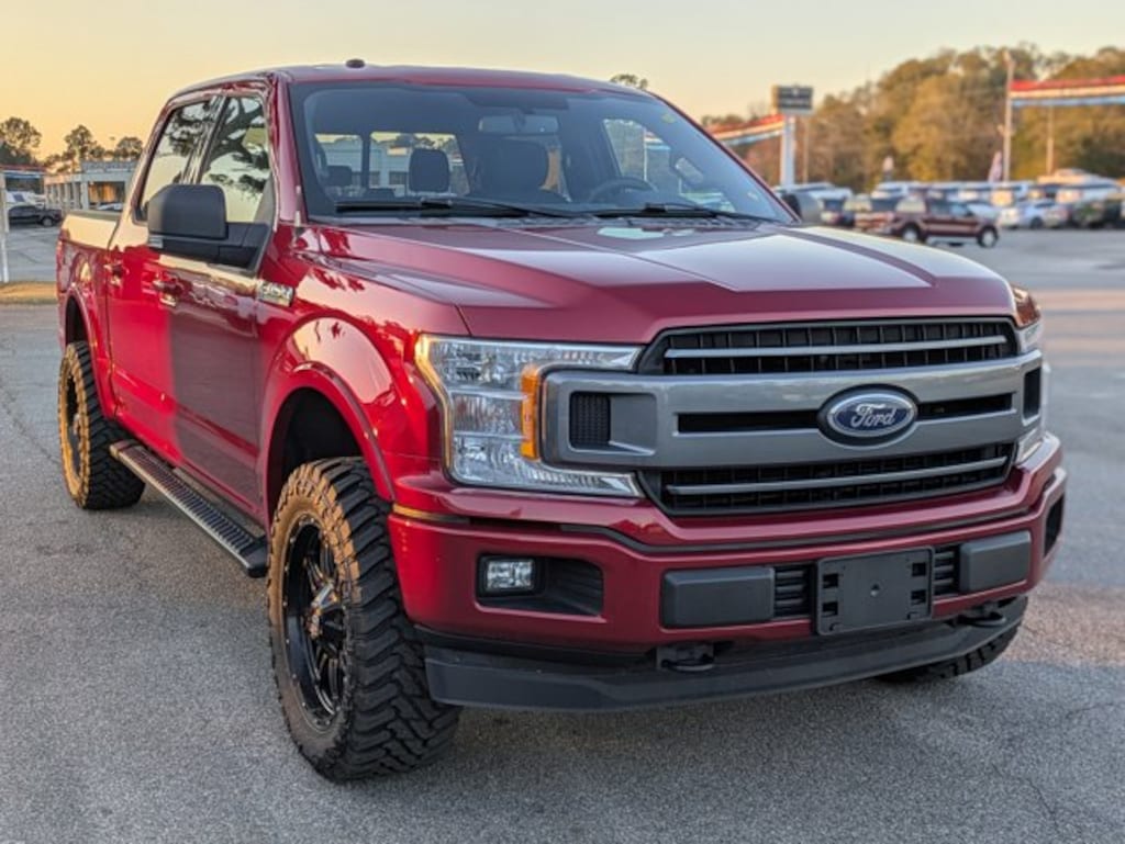 Used 2018 Ford F-150 XLT 4WD Truck SuperCrew Cab