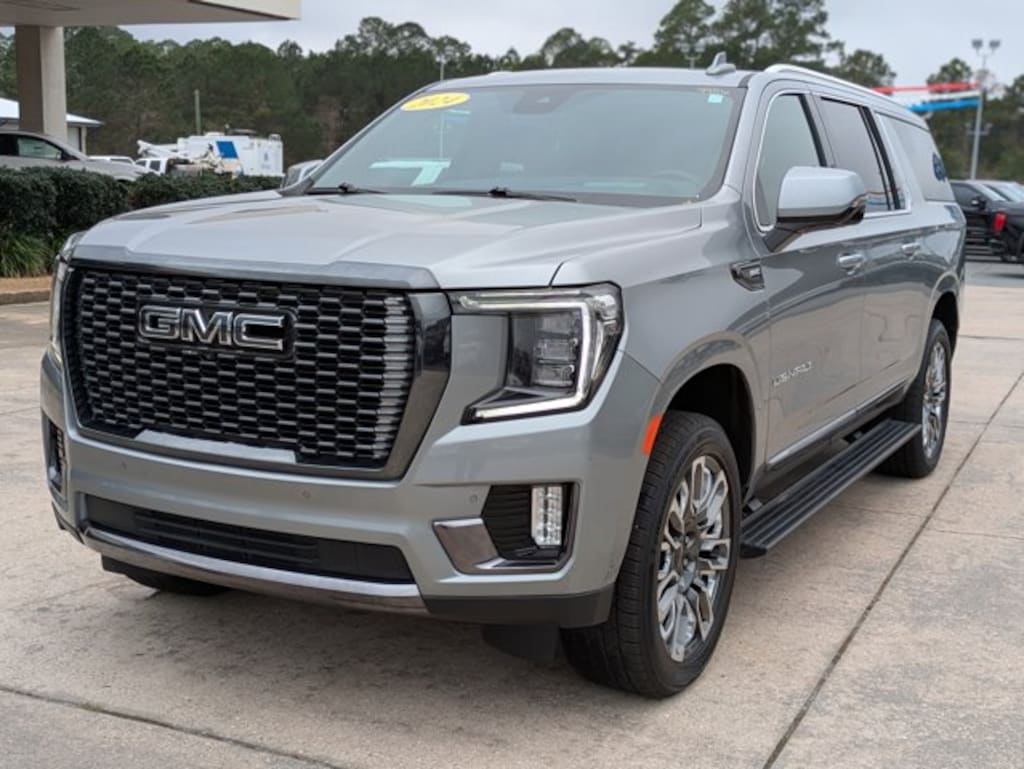 Used 2024 GMC Yukon XL Denali Ultimate 4WD SUV