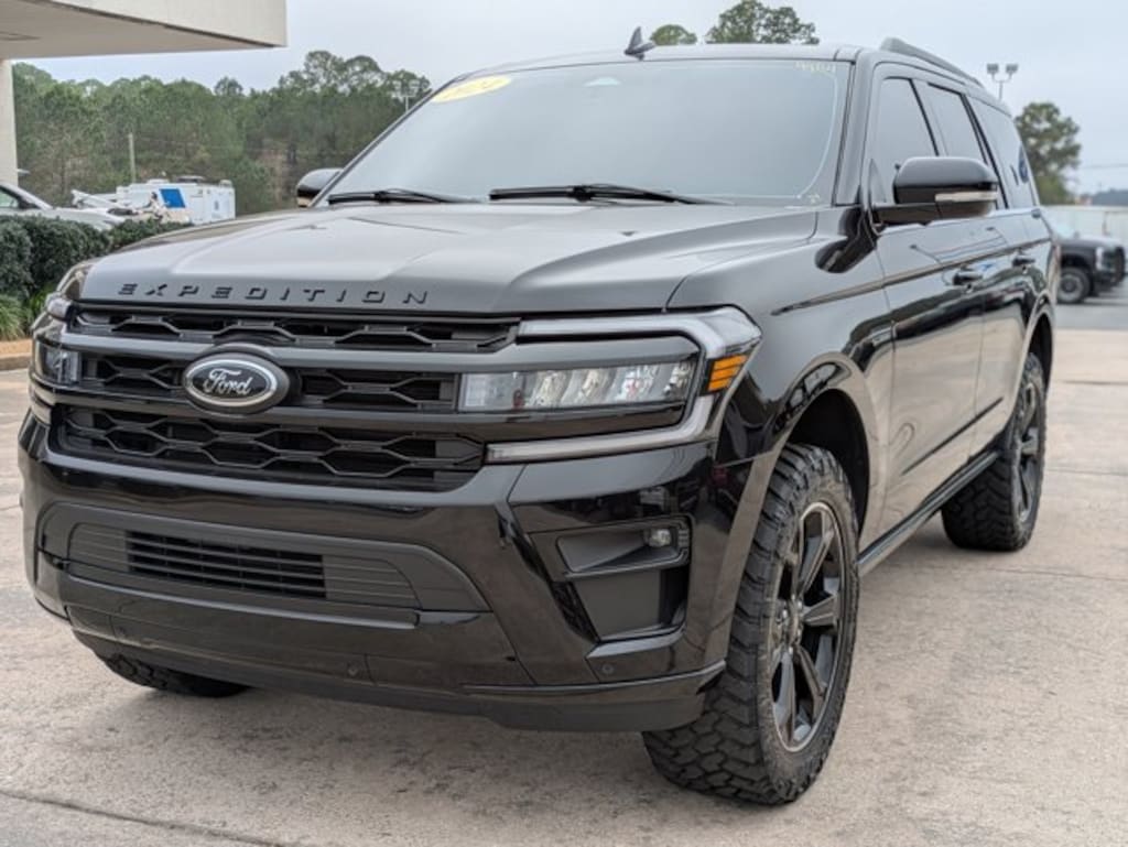 Used 2024 Ford Expedition Limited RWD SUV