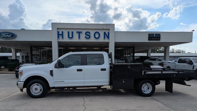 2021 Ford F-350 Super Duty Chassis Cab XL's photo