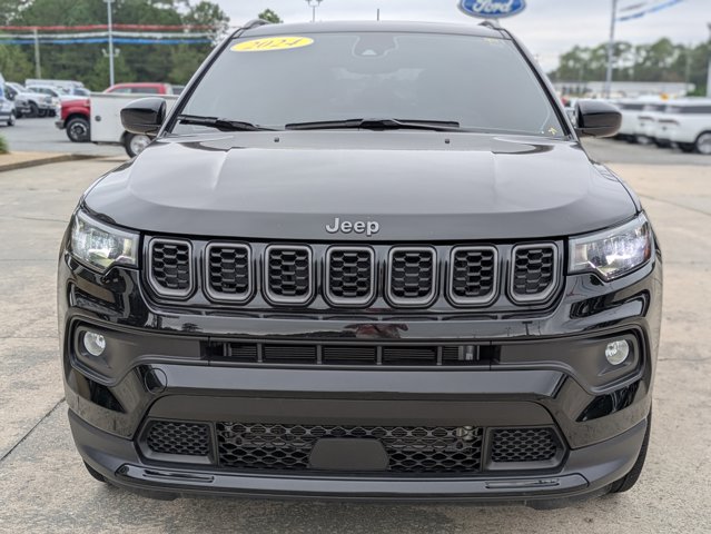 2024 Jeep Compass Latitude photo 3