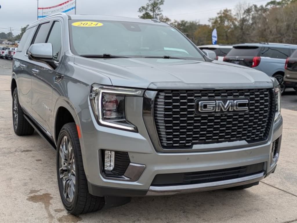 Used 2024 GMC Yukon XL Denali Ultimate 4WD SUV