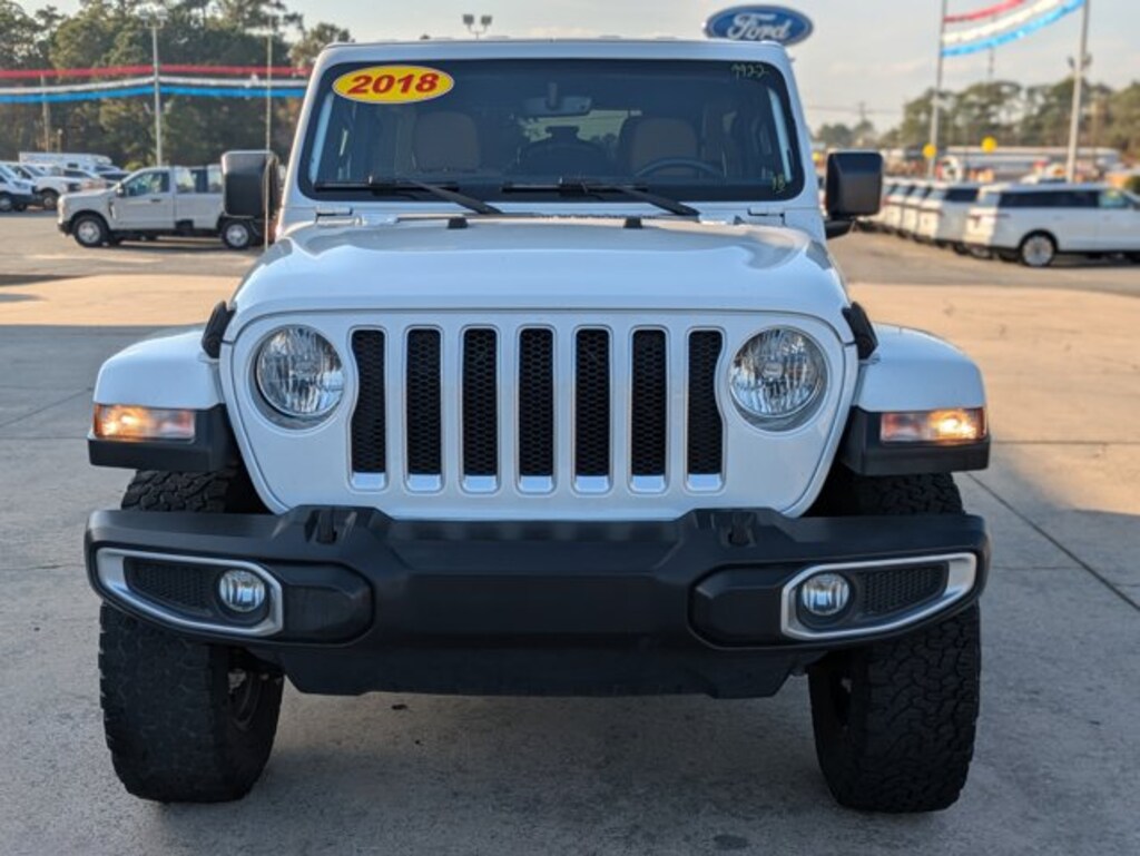 Used 2018 Jeep Wrangler Unlimited Sahara 4WD SUV