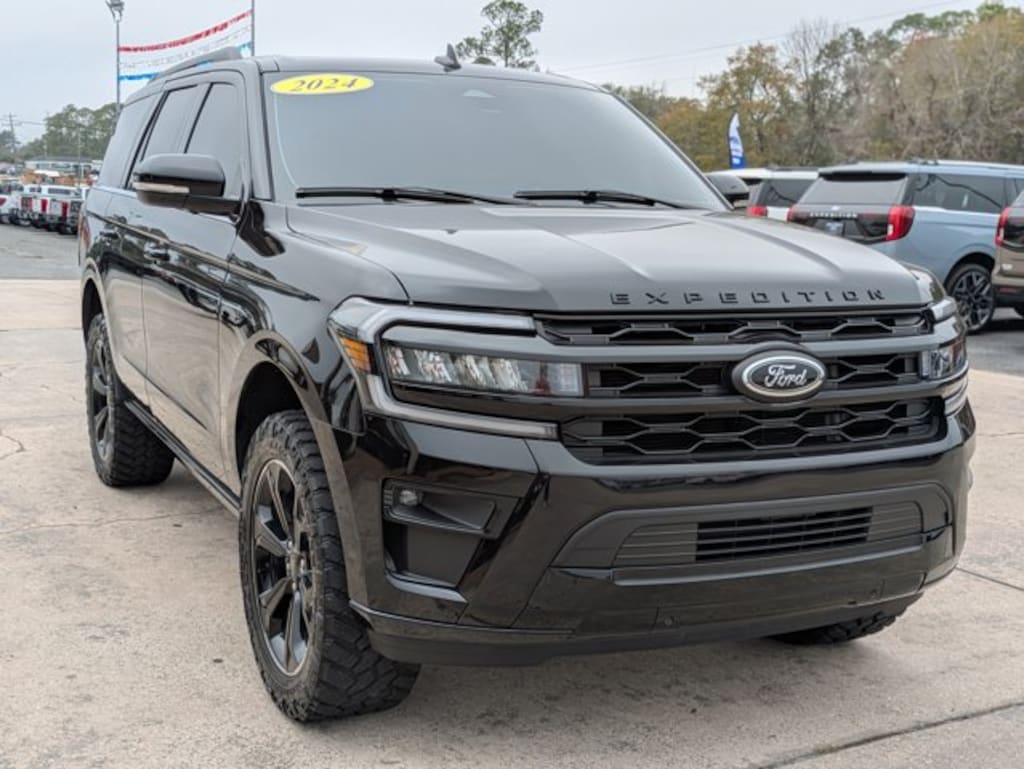 Used 2024 Ford Expedition Limited RWD SUV