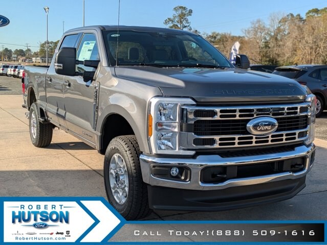 2025 Ford F-250 XLT photo 4