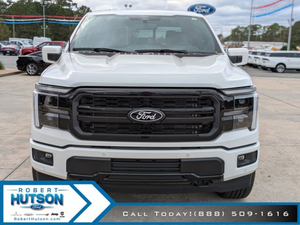 New 2025 Ford F-150 Lariat TRUCK