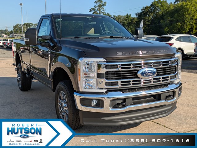 2025 Ford F-350 photo 4