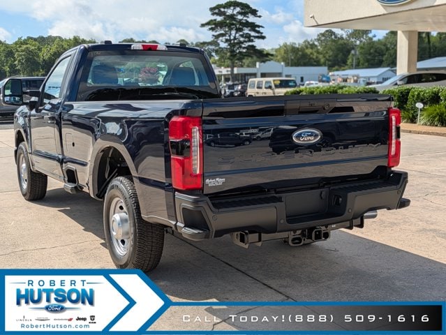2025 Ford F-350 Super Duty XL - Photo 8