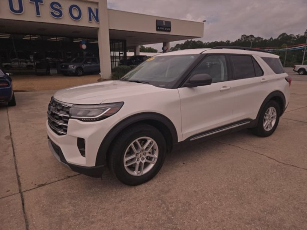Used 2025 Ford Explorer Active Active RWD