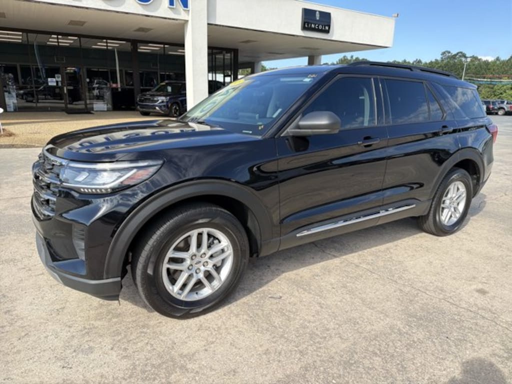 Used 2025 Ford Explorer Active SUV