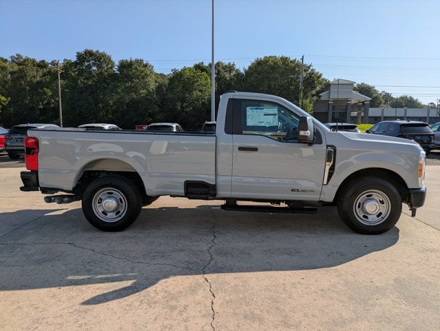 2025 Ford F-350 Super Duty XL - Photo 6