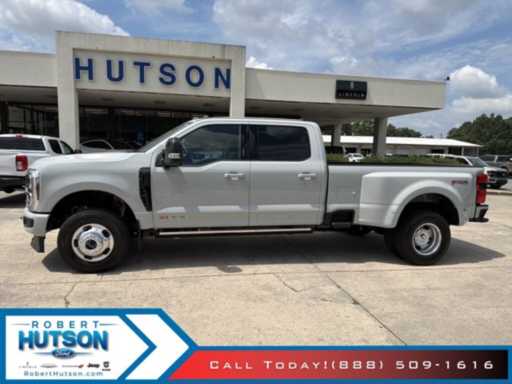 New 2026 Ford Super Duty F-350® Platinum® Truck Crew Cab