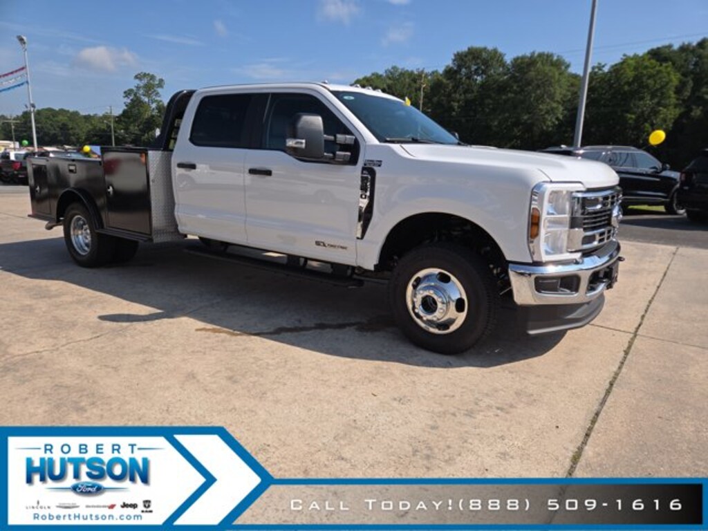 New 2026 Ford Chassis Cab F-350® XL Truck Crew Cab