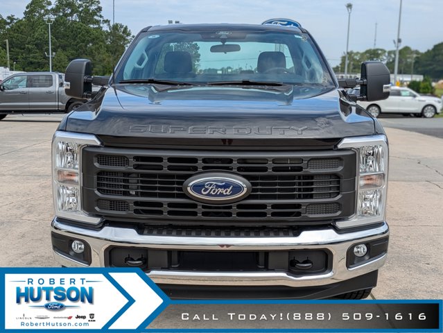 2025 Ford F-250 XL photo 3