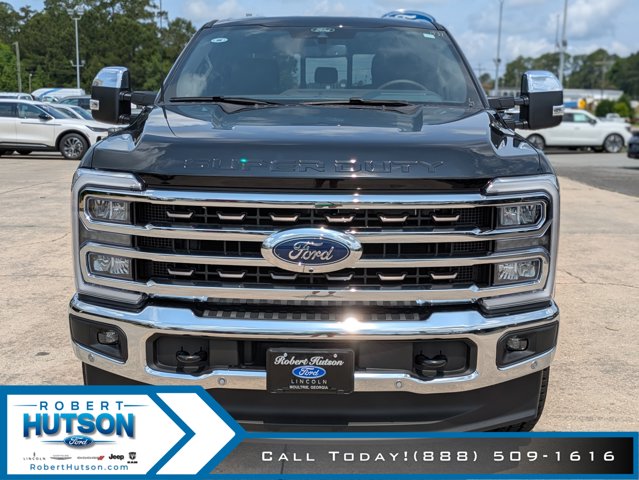 2025 Ford F-250 King Ranch photo 2