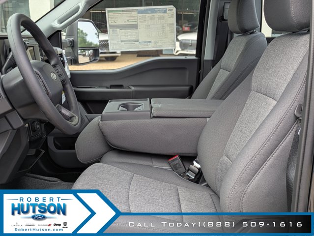 2025 Ford F-250 Super Duty XL - Photo 13
