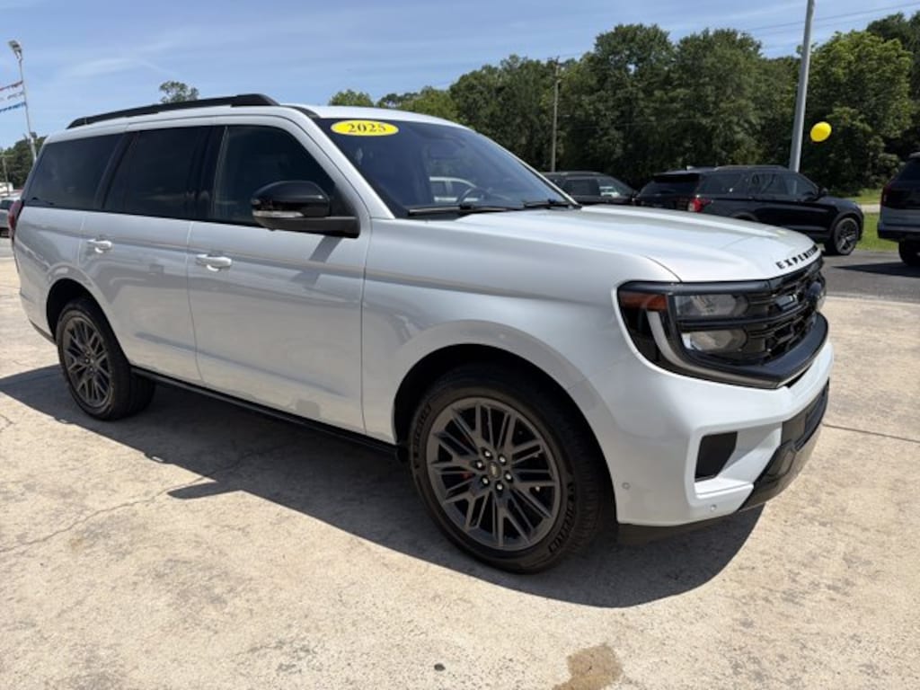 Used 2025 Ford Expedition Platinum SUV
