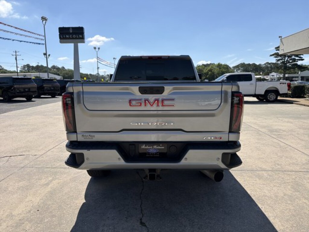 Used 2025 GMC Sierra 2500 HD AT4 4WD Crew Cab 159 AT4