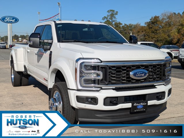 2026 Ford F-450 Platinum photo 4