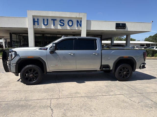 2025 GMC Sierra 4WD Crew Cab Standard Box AT4's photo