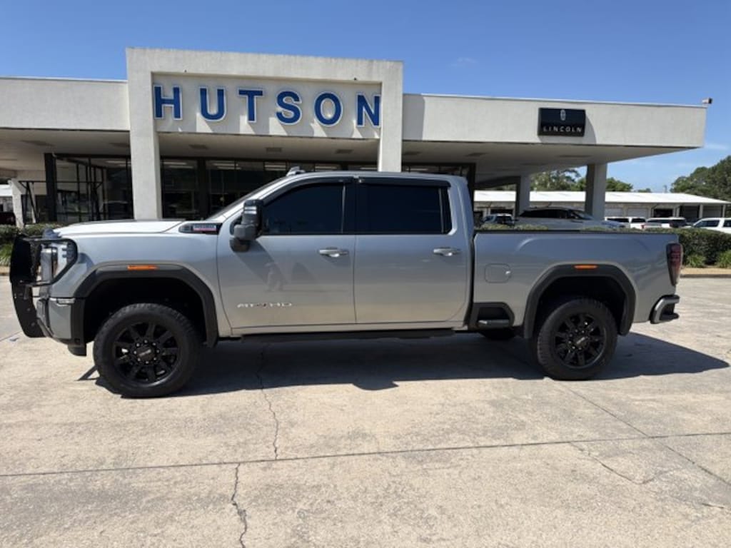 Used 2025 GMC Sierra 2500 HD AT4 4WD Crew Cab 159 AT4