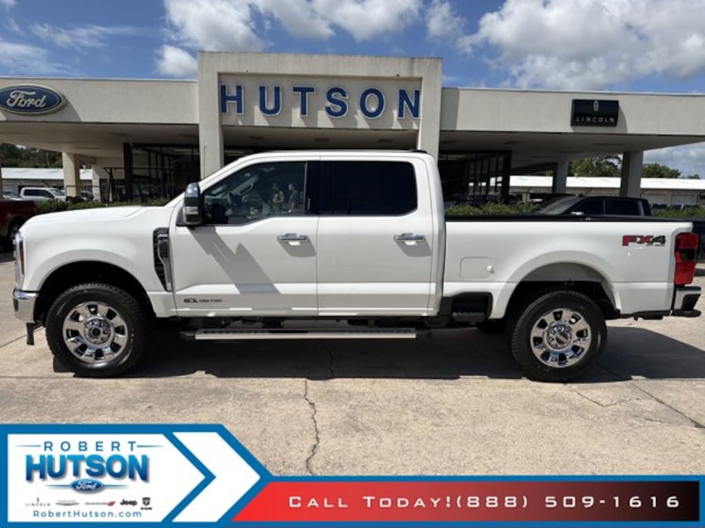 New 2026 Ford Super Duty F-250® Lariat® Truck Crew Cab